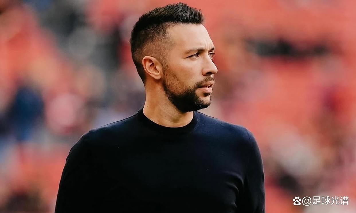 波尔图发布备战花絮，赛后官宣签约，德甲任务艰巨，心理建设被强调的简单介绍